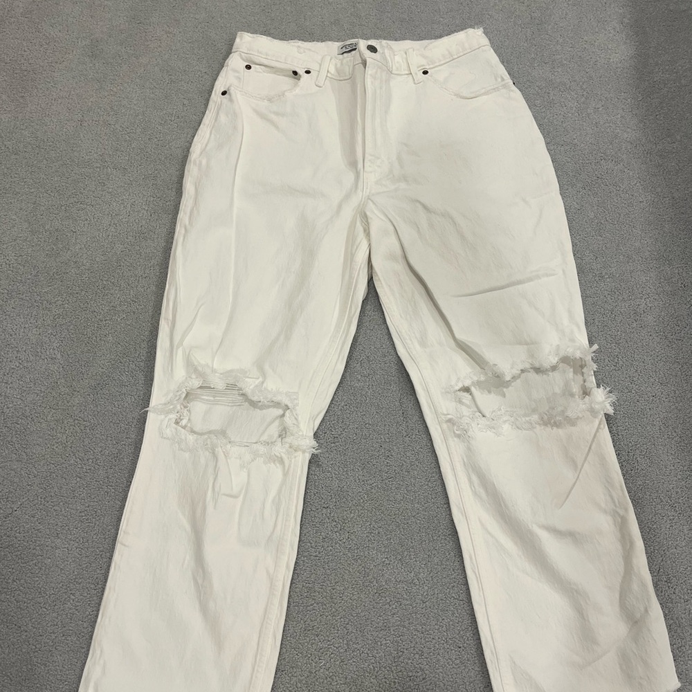 Abercrombie & Fitch White Straight Leg Ripped/Distressed Jeans (curve love)